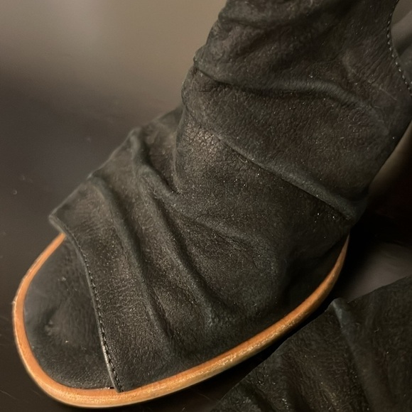 Paul Green Rival Sandal, black nubuck leather, scrunched look,slingback, 8.5 - Picture 6 of 16